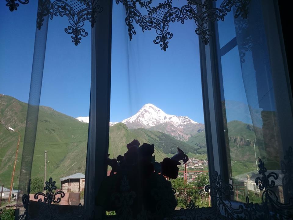 Guest House Tamta Казбеги Екстериор снимка